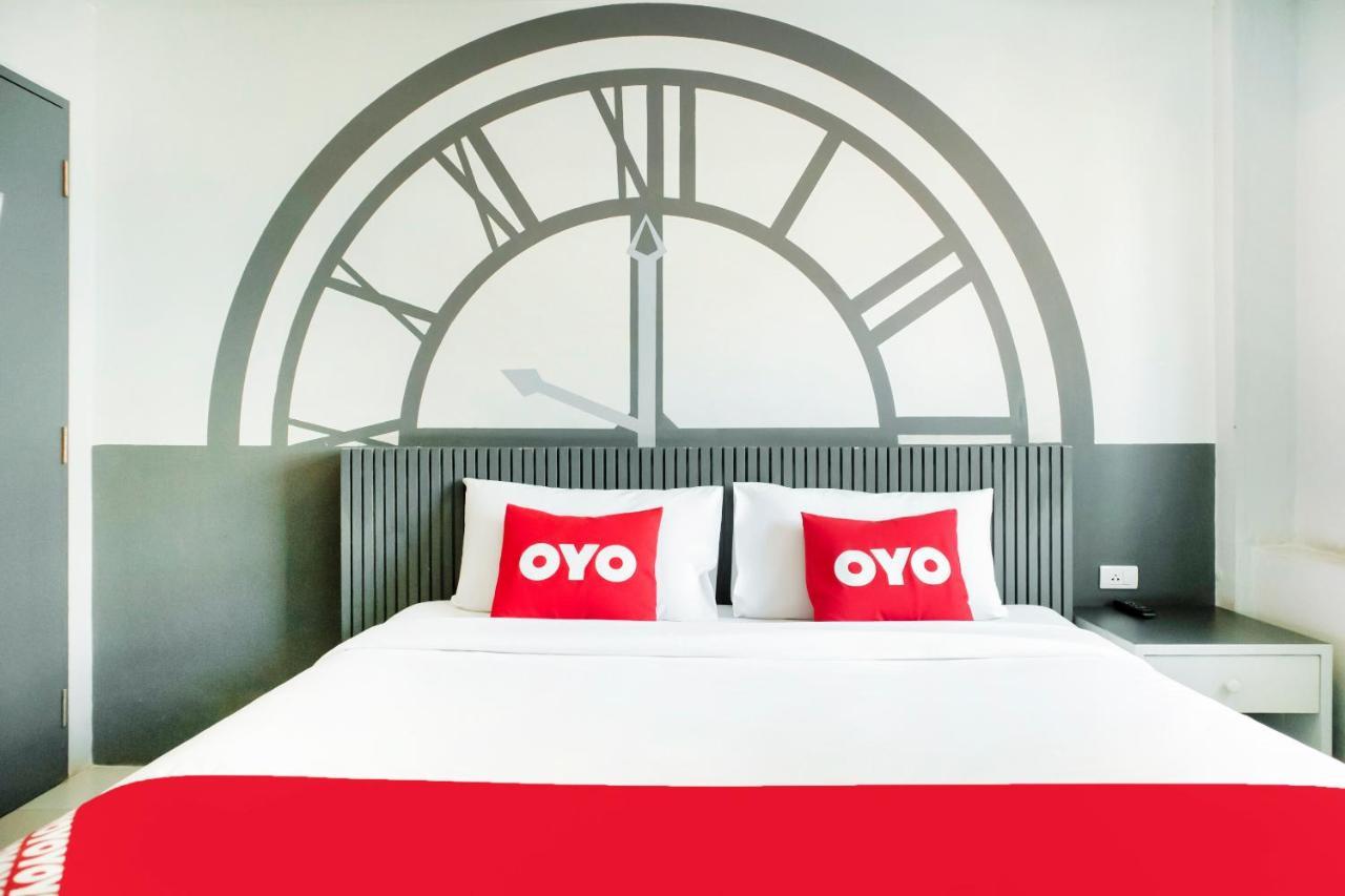 Oyo 501 At Night Hostel Phuket Extérieur photo