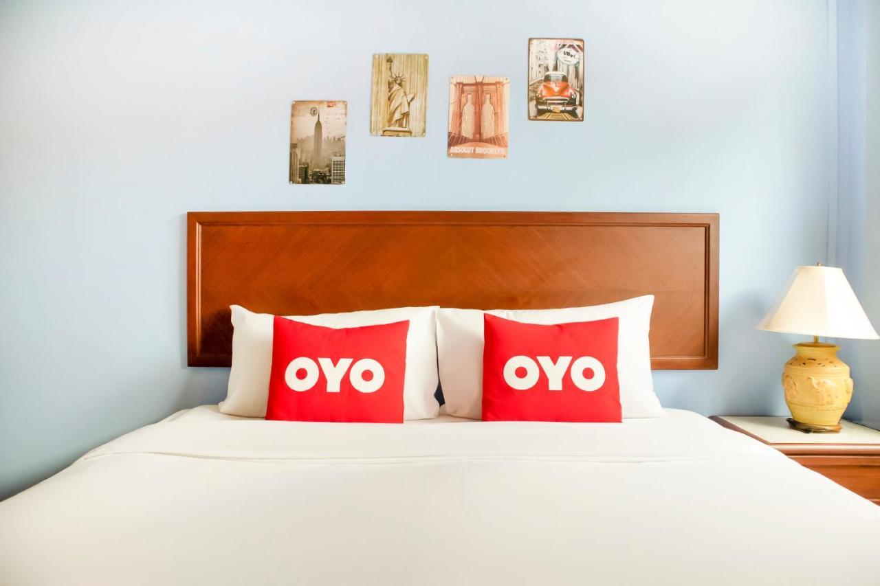 Oyo 501 At Night Hostel Phuket Extérieur photo